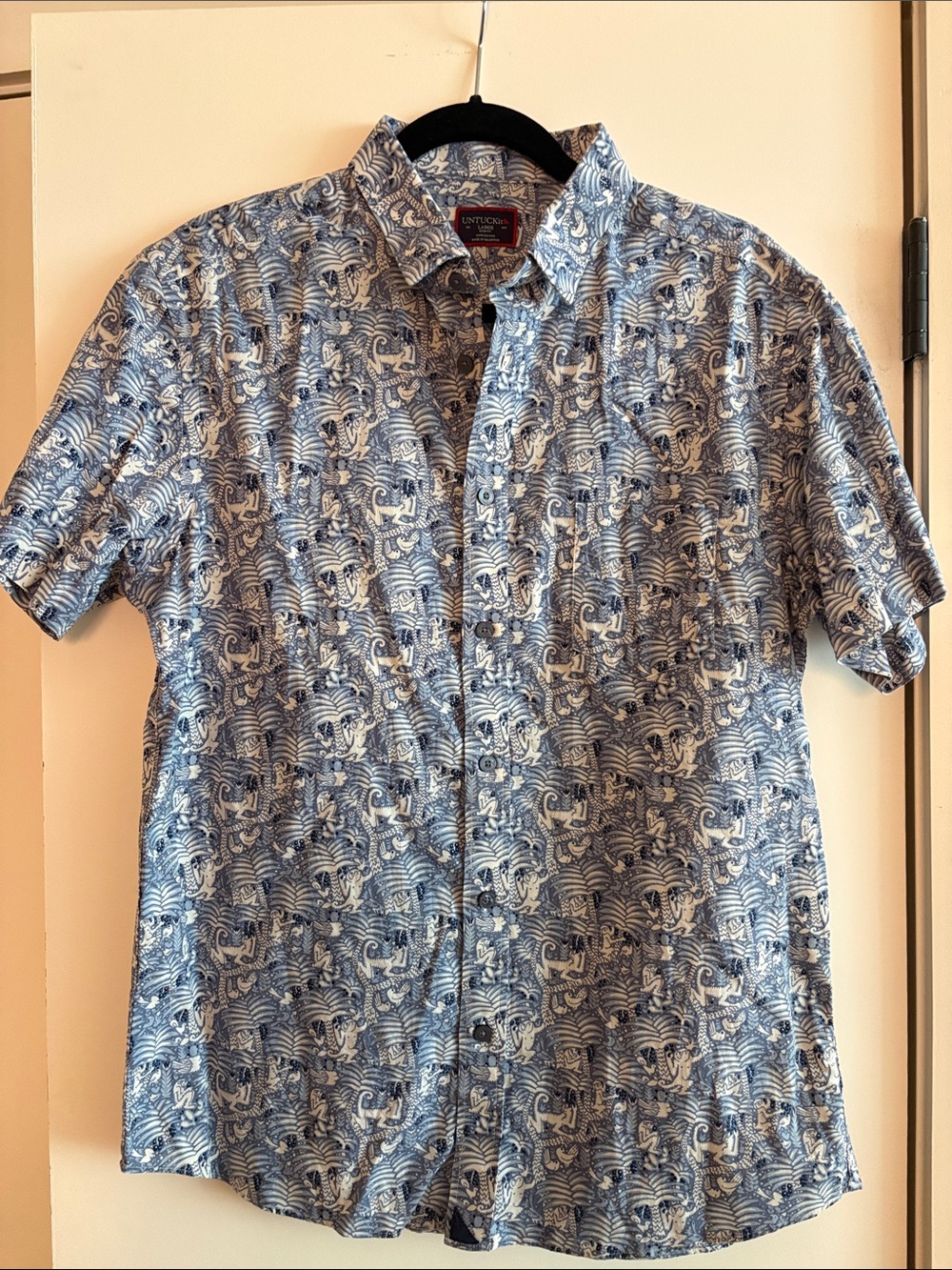UNTUCKit Blue and White Short-Sleeve Printed Camp Shirt